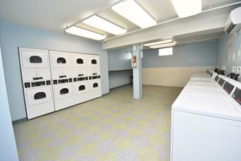 Laundry Room at Mount Ridge Apartments, Maryland